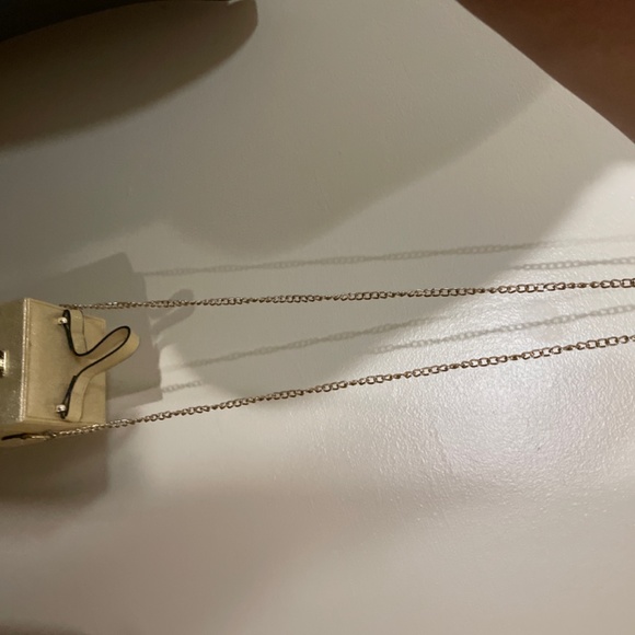 Box Purse - Picture 2 of 3